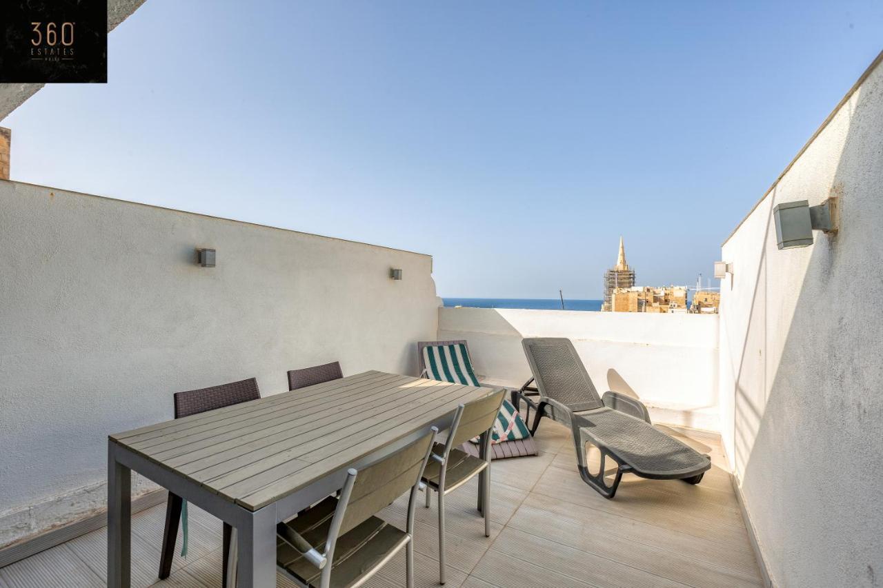 Mesmerising Views For A 2Br Apt In The Capital By 360 Estates Валетта Экстерьер фото